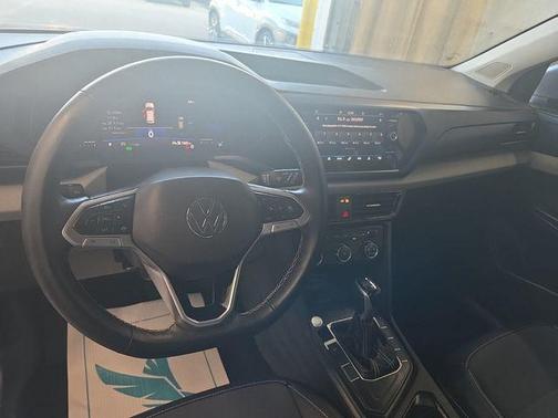 Pyrite Silver Metallic 2022 Volkswagen Taos 1.5T SE