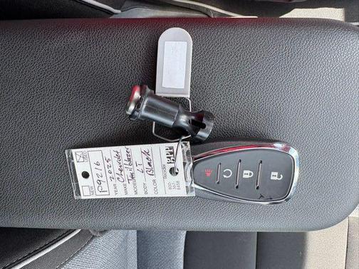 Mosaic Black Metallic 2025 Chevrolet Trailblazer LT