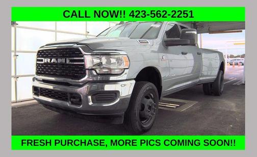 2024 RAM 3500 Big Horn Crew Cab 4x4 8' Box