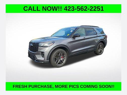 Carbonized Gray Metallic 2025 Ford Explorer ST-Line