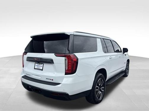 2021 GMC Yukon XL 4WD AT4