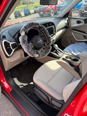 Inferno Red 2025 Kia Soul LX
