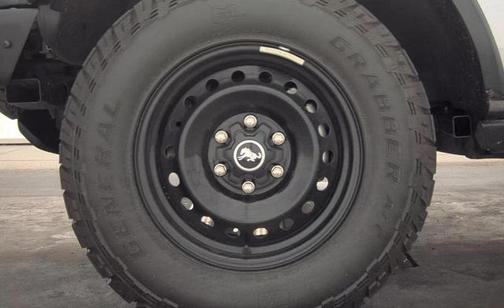 Iconic Silver Metallic 2022 Ford Bronco Black Diamond