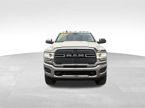 2019 RAM 3500 Laramie Crew Cab 4x4 8' Box