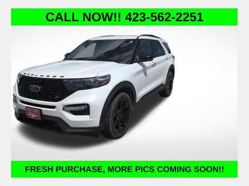 Star White Metallic Tri-Coat 2022 Ford Explorer ST