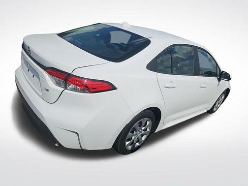 Ice 2024 Toyota Corolla LE