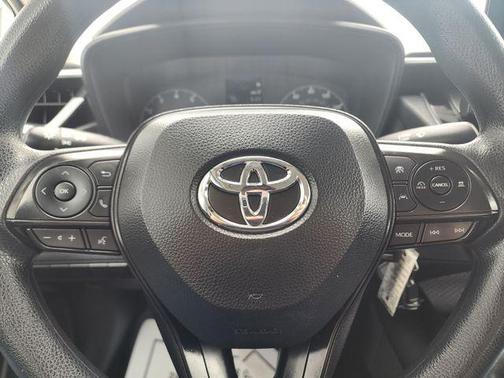 Ice 2024 Toyota Corolla LE