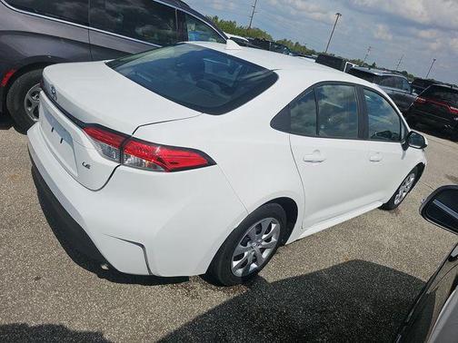 Ice 2024 Toyota Corolla LE