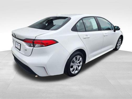 Ice 2024 Toyota Corolla LE