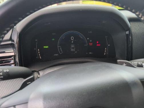 Ice Cap 2025 Toyota Camry SE