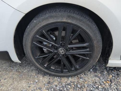 Ice Cap 2025 Toyota Camry SE