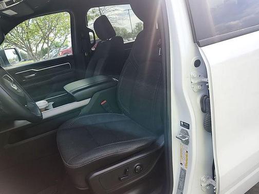 Bright White Clearcoat 2025 RAM 1500 Big Horn/Lone Star