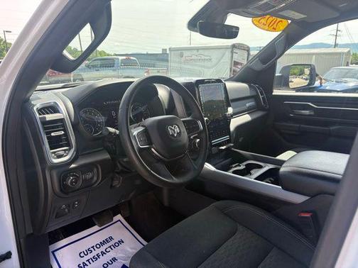 Bright White Clearcoat 2025 RAM 1500 Big Horn/Lone Star