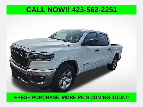 Bright White Clearcoat 2025 RAM 1500 Big Horn/Lone Star