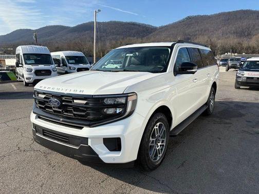 2026 Ford Expedition Max Active 4x4