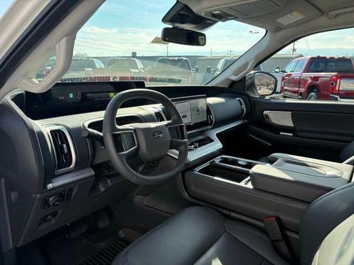 2026 Ford Expedition Max Active 4x4