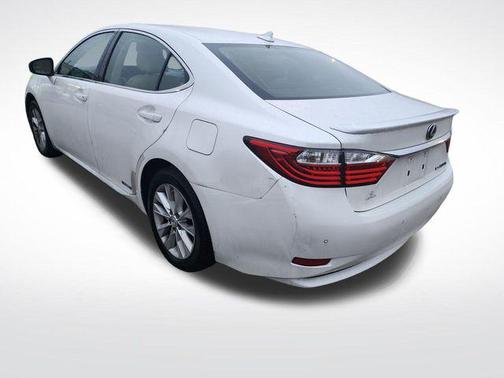 2013 Lexus ES 300h Base