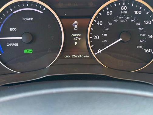 2013 Lexus ES 300h Base