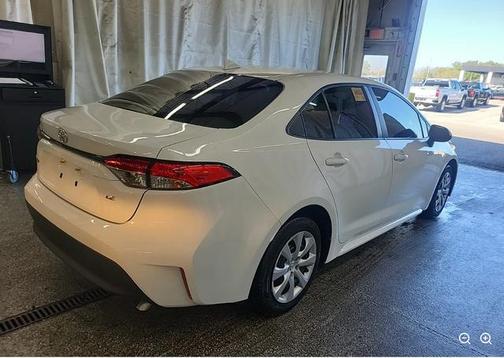 Ice Cap 2025 Toyota Corolla LE