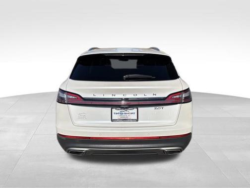 2019 Lincoln Nautilus Select