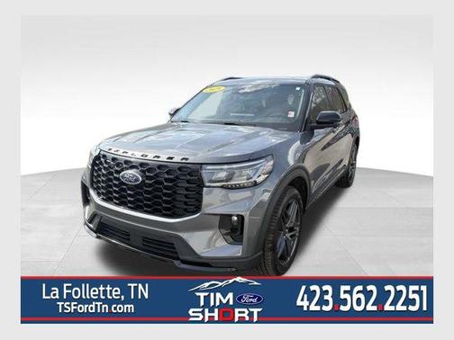 Gray Metallic 2025 Ford Explorer ST-Line