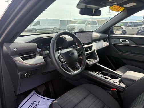 Gray Metallic 2025 Ford Explorer ST-Line