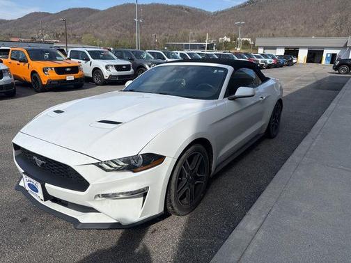 2022 Ford Mustang EcoBoost Premium