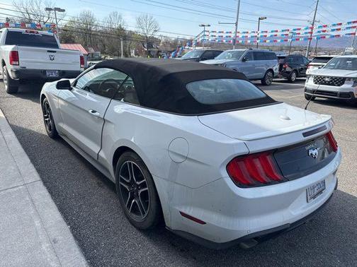 2022 Ford Mustang EcoBoost Premium