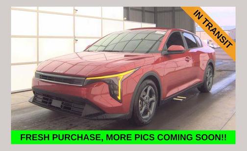 Currant Red 2025 Kia K4 LXS