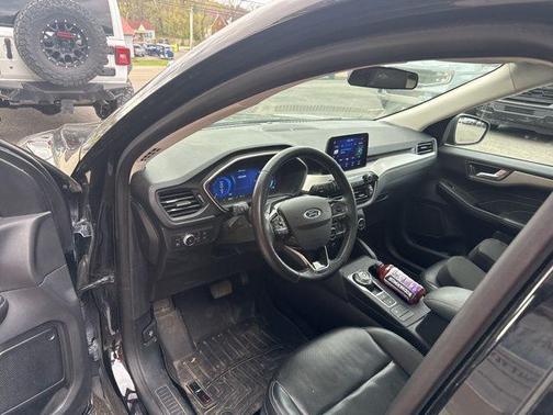 Agate Black Metallic 2021 Ford Escape SEL