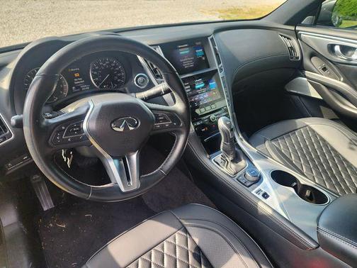 Black Obsidian 2020 INFINITI Q60 3.0T LUXE