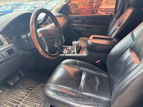 Onyx Black 2011 GMC Yukon Denali