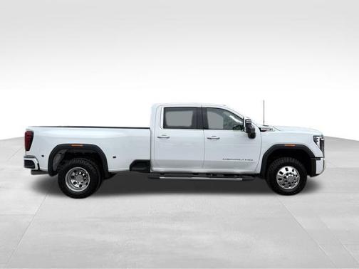 2025 GMC Sierra 3500 Denali