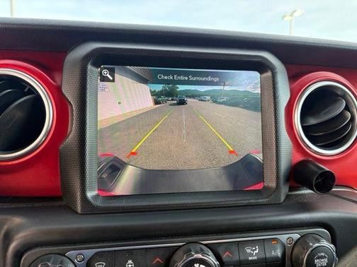 Firecracker Red Clearcoat 2020 Jeep Gladiator Rubicon