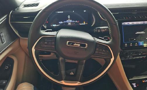 Diamond Black Crystal Pearlcoat 2024 Jeep Grand Cherokee Limited