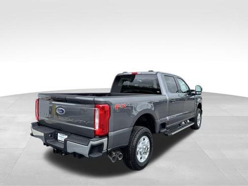 2025 Ford F-250 XLT