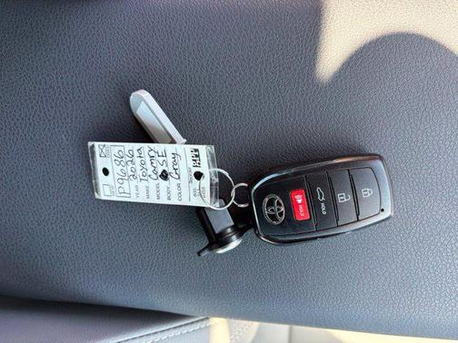Underground 2026 Toyota Camry SE