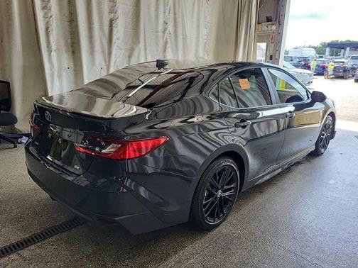 Underground 2026 Toyota Camry SE