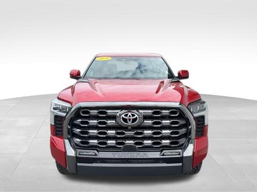 2023 Toyota Tundra Hybrid Platinum