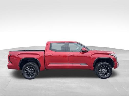 2023 Toyota Tundra Hybrid Platinum