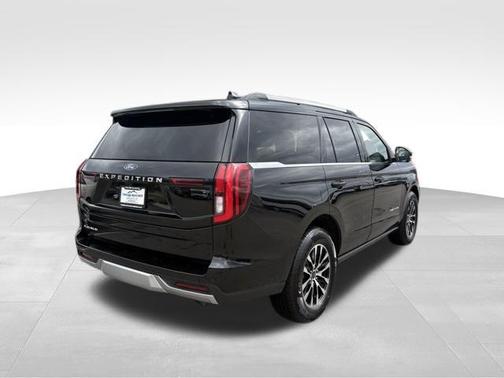 Black Metallic 2025 Ford Expedition Platinum