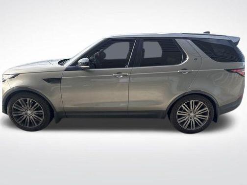 2017 Land Rover Discovery FIRST EDITION