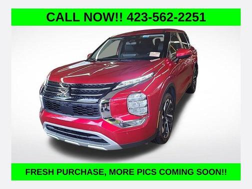 Red Diamond 2024 Mitsubishi Outlander SE