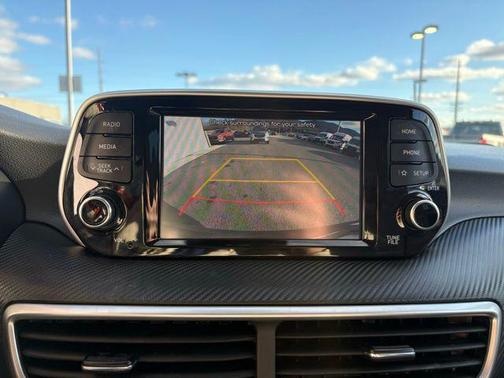 2021 Hyundai TUCSON SE