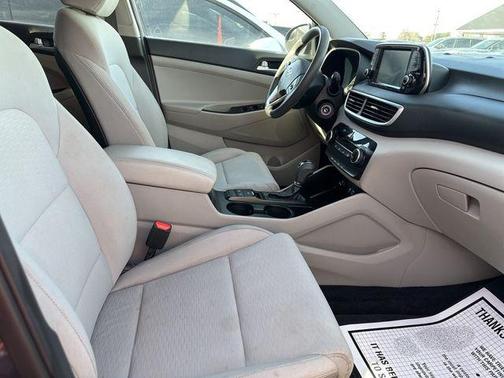 2021 Hyundai TUCSON SE
