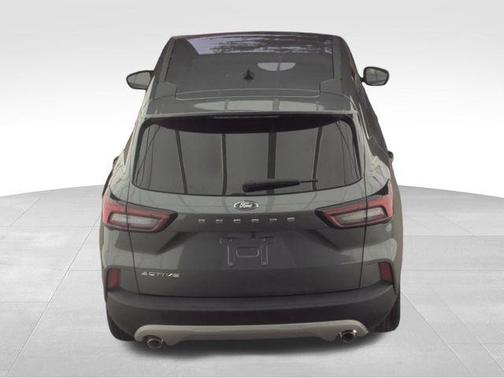 Carbonized Gray Metallic 2024 Ford Escape Active