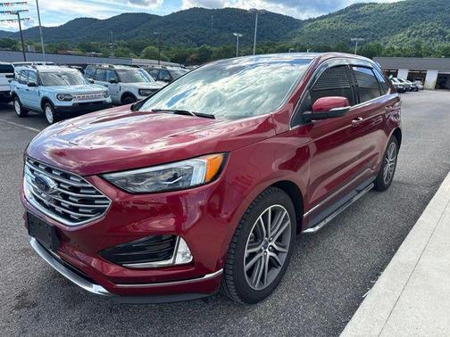Ruby Red Metallic Tinted Clearcoat 2019 Ford Edge Titanium