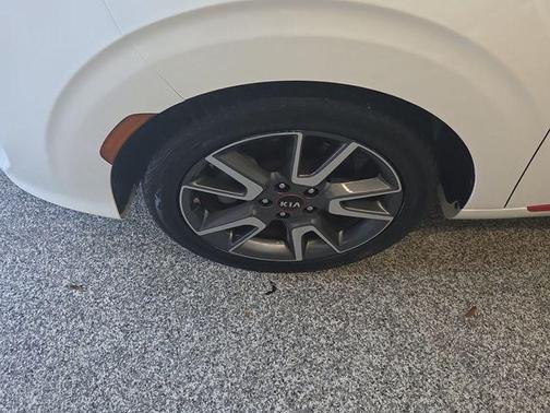 Snow White Pearl 2021 Kia Soul Turbo