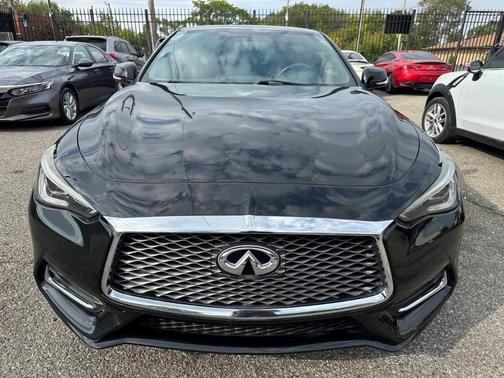 2018 INFINITI Q60 3.0t LUXE