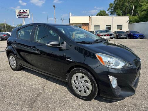 2016 Toyota Prius c Two